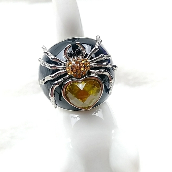 Women's Gothic Witchy Spider Ring Hypoallergenic Stainless Steel - Picture 2 of 13